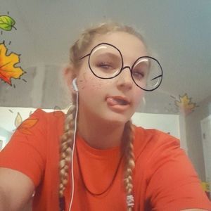 Meet your Posher, Haley